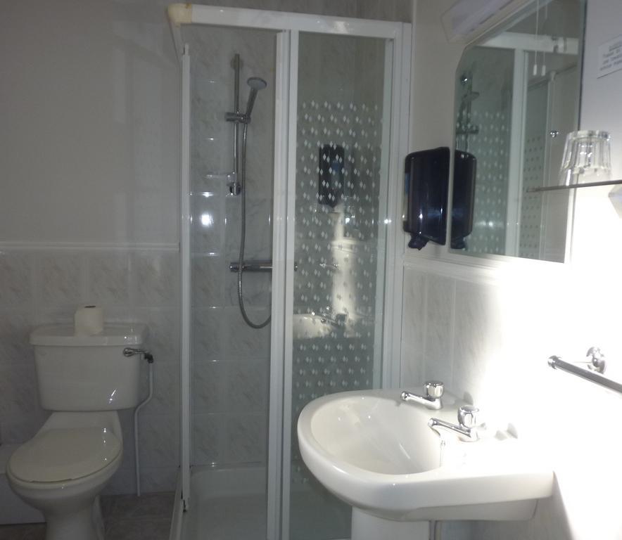 Westwinds Guestlodge Galway Eksteriør bilde