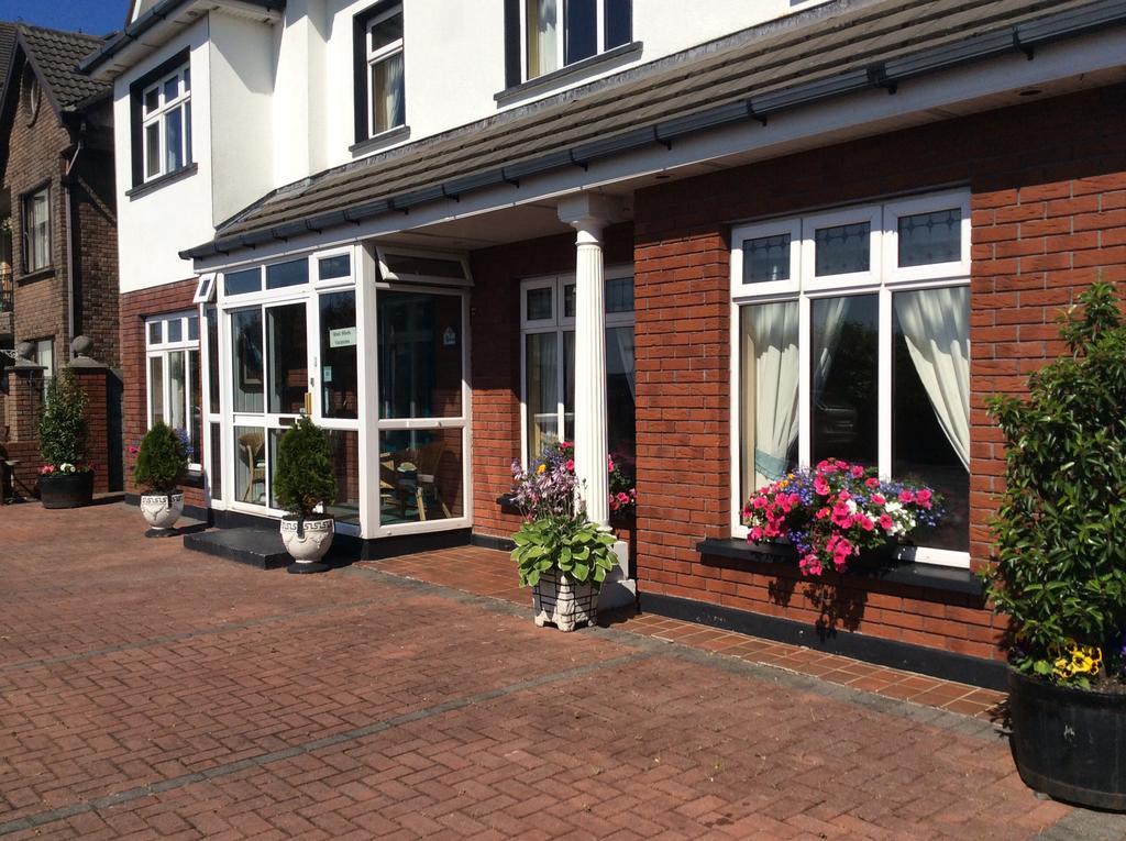 Westwinds Guestlodge Galway Eksteriør bilde